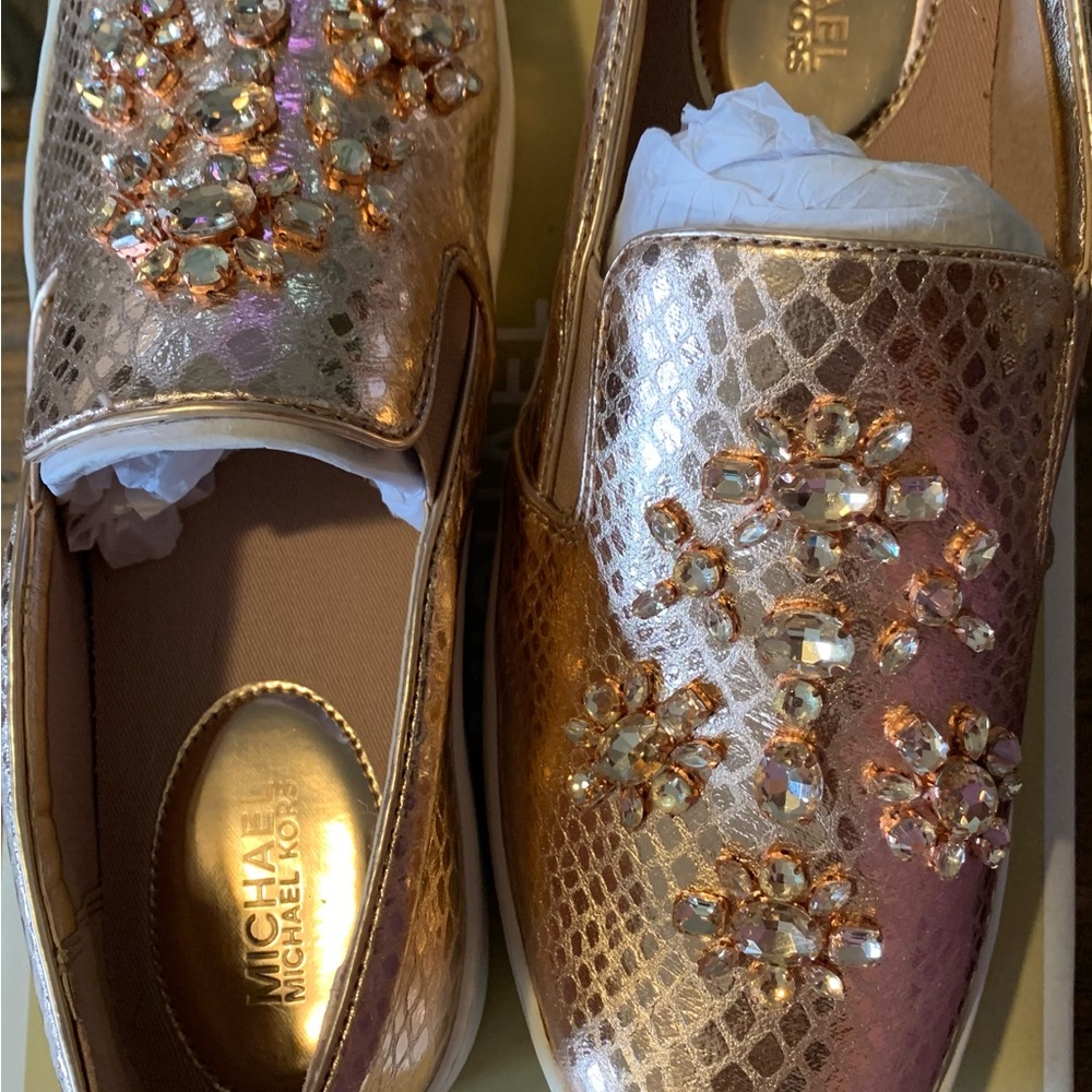 MICHAEL MICHAEL KORS
Keaton Embellished Metallic Leather Slip-On Sneaker New sz9 - Picture 9 of 12